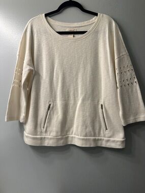 Sundance Ivory Knit Pullover with Zip Pockets
